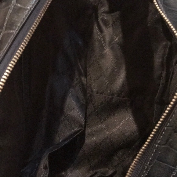 BCBGMAXAZRIA HABNDBAG - Picture 2 of 3